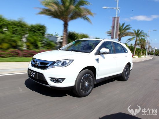 比亚迪S7 比亚迪S7