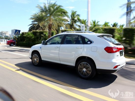 比亚迪S7 比亚迪S7