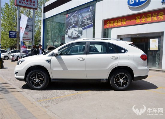 比亚迪S7 比亚迪S7